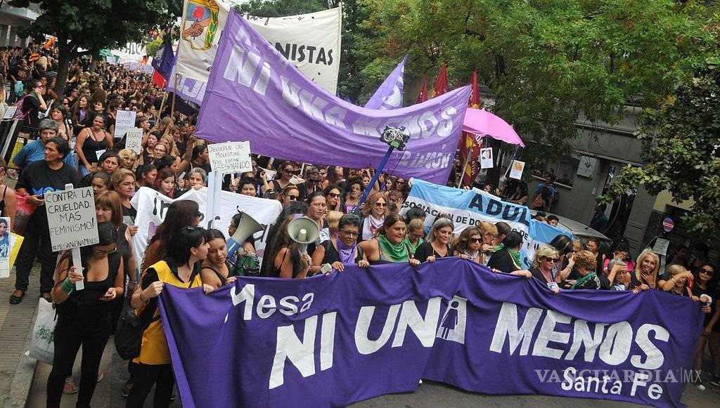 $!Mujeres latinas toman las calles para protestar contra inequidad y violencia