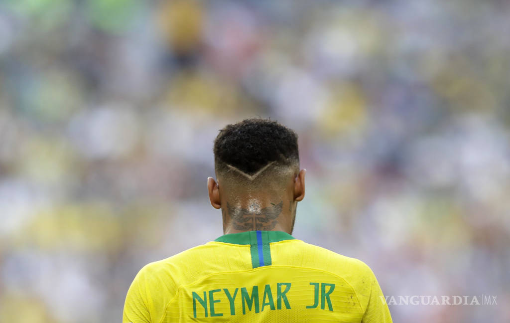 $!Neymar es claro: no hay nadie mejor que Pelé y el tema le harta