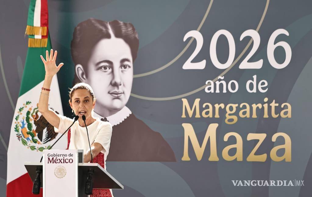 $!Durante su visita a Saltillo, la presidenta Claudia Sheinbaum Pardo destacó el impulso al tren de pasajeros que conectará la frontera norte con el centro del país.