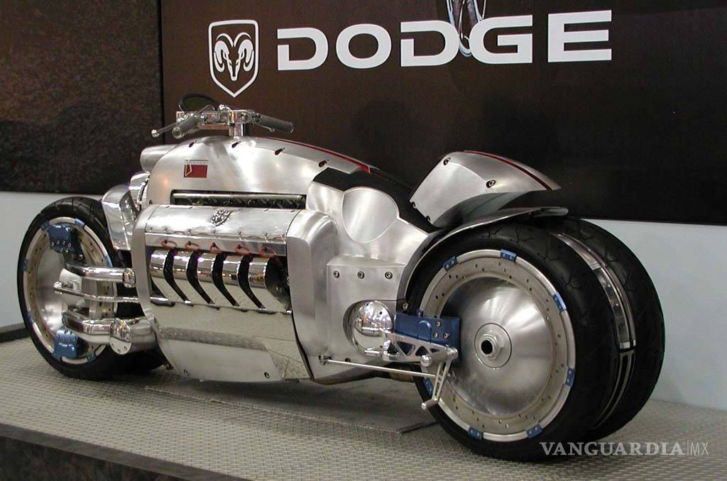 $!6 ejemplos de cuando una marca de coches se mete en el mundo de las motos