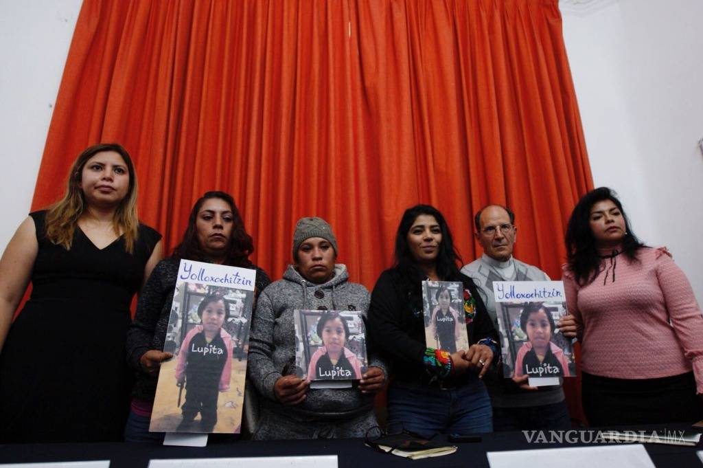 $!Difunden video de la ''niña de las calcetitas rojas''