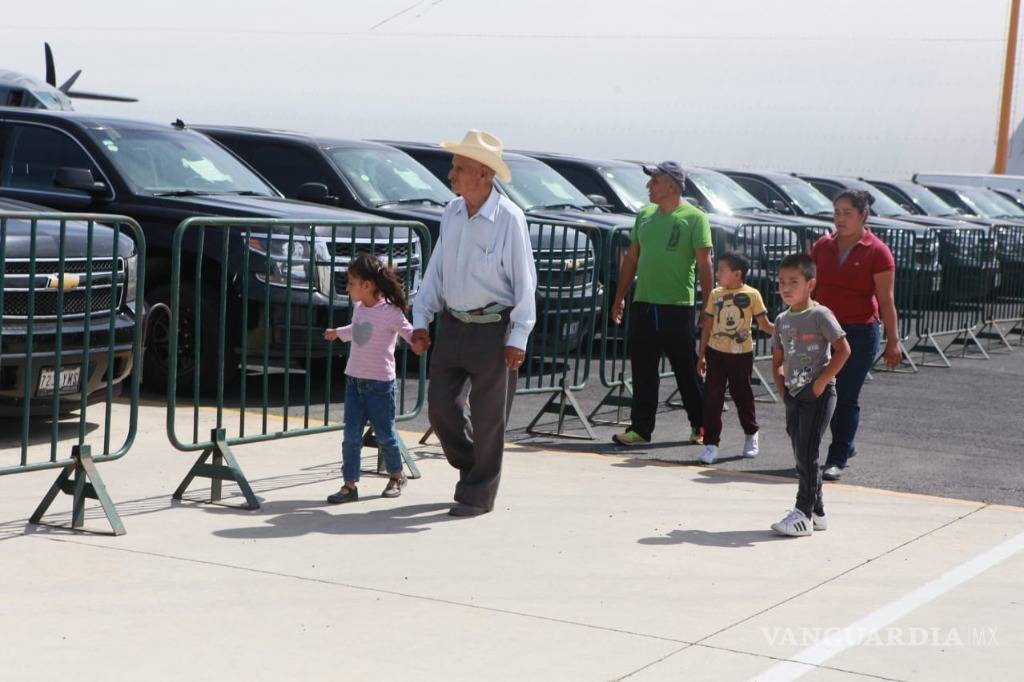 $!'La bestia mexicana' fue la estrella en la subasta de autos 'fifí' de AMLO