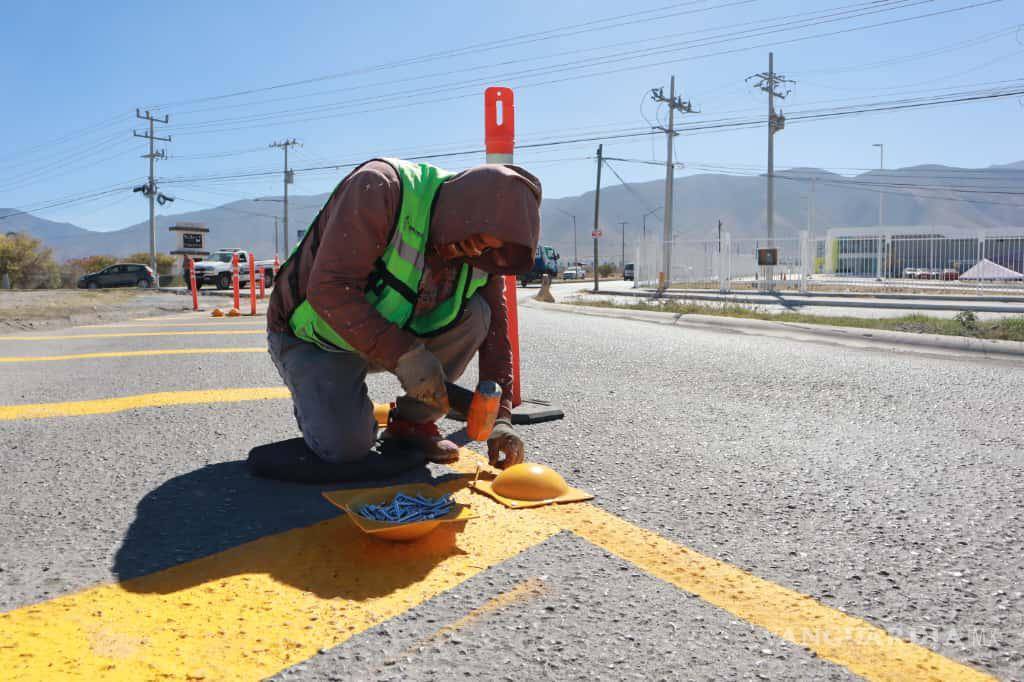 $!La medida busca proteger a estudiantes, madres, padres y automovilistas que transitan diariamente por la zona.