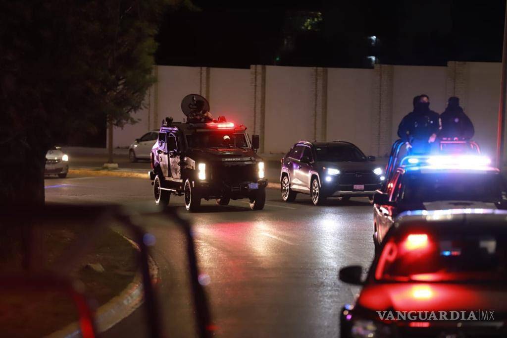 $!Las unidades policiacas recorrieron arterias principales de Saltillo.