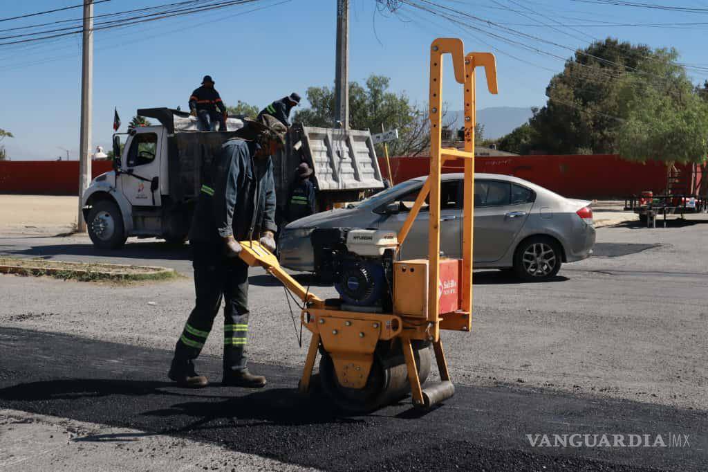 $!Se realizaron reparaciones en el bulevar Luis Donaldo Colosio, entre los tramos Eulalio Gutiérrez Treviño y Los Pastores.