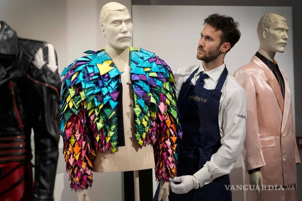 $!Fueron cientos de piezas las que se subastaron.