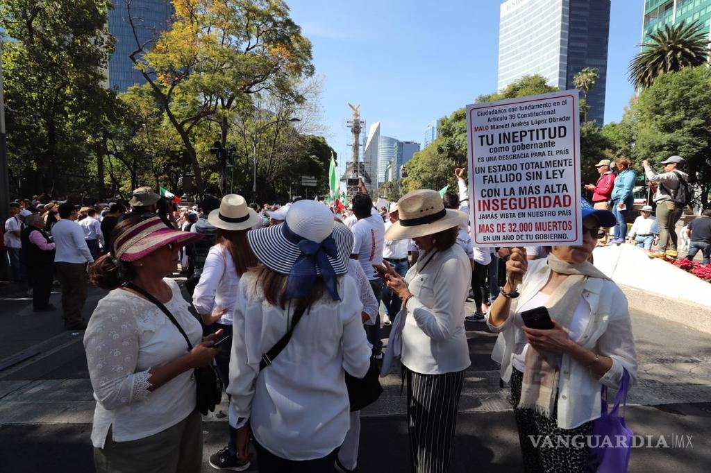 $!Marcha contra AMLO se transformó en apoyo a los LeBarón y crítica al 'abrazos y no balazos'