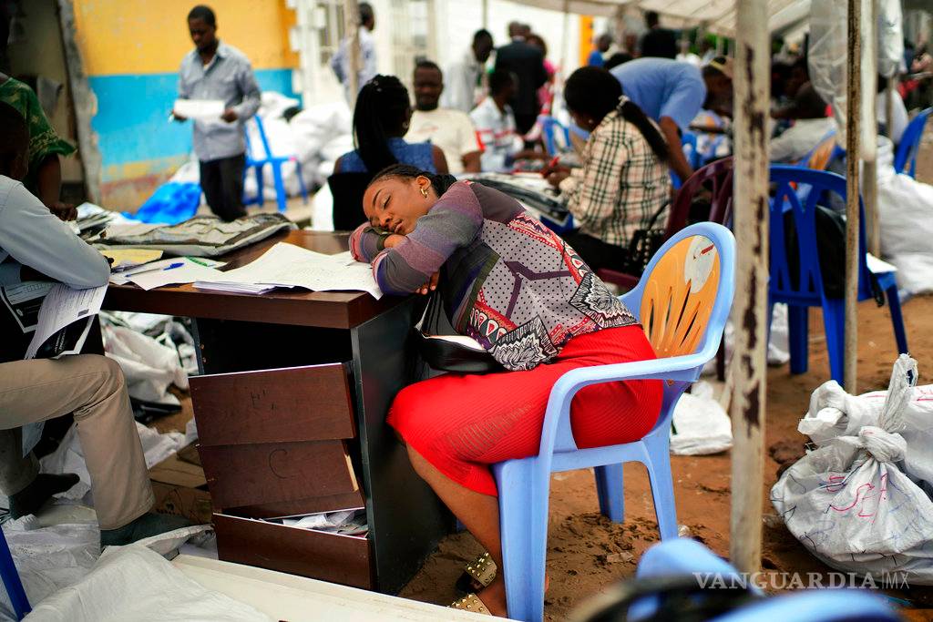 $!Ryan Gosling pide comercio justo para Congo