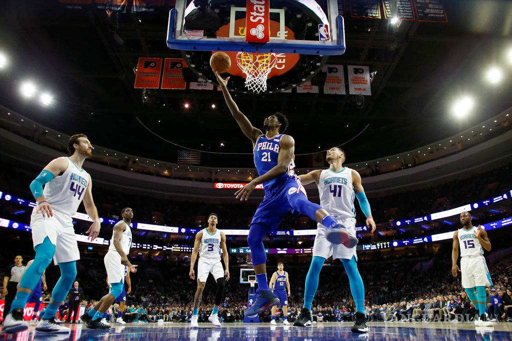 $!Los 76ers de Filadelfia están casi en playoffs gracias a este par