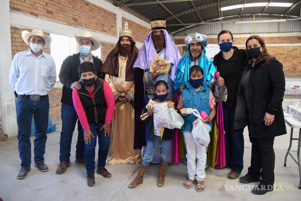 $!“El alcalde Chema Fraustro les manda un gran saludo”, dijo la señora Beatriz Dávila.
