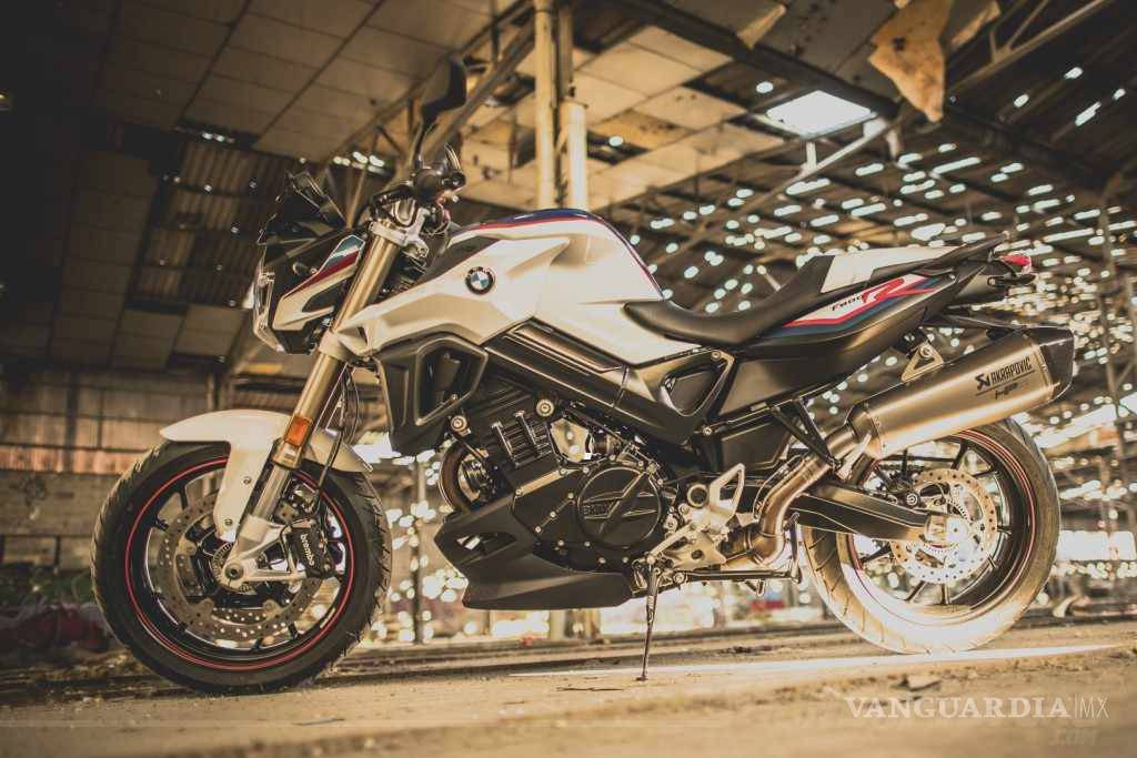 $!Checa la nueva moto de BMW, la F800R Akrapovic 2018