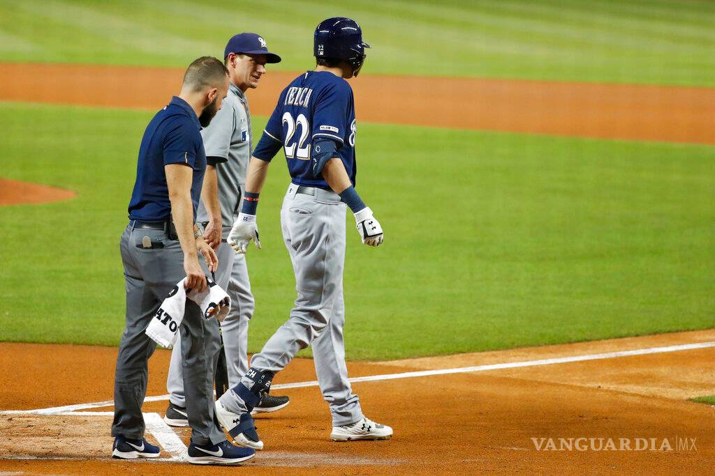 $!¡Christian Yelich prende las alarmas y queda fuera el resto de la temporada!