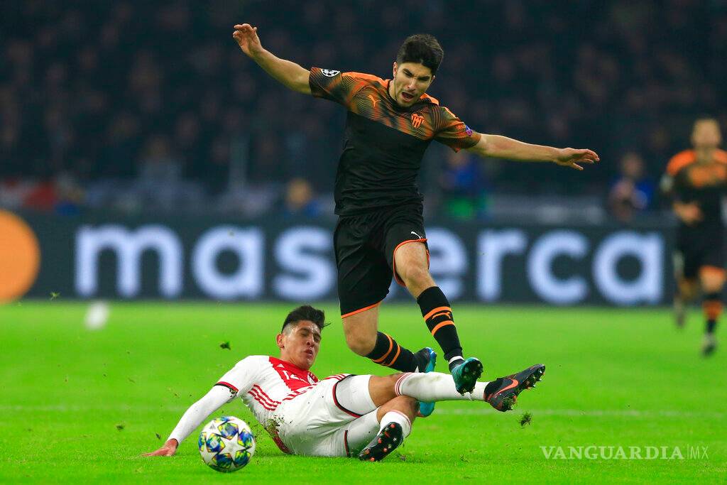 $!Prensa holandesa critica a Edson Álvarez