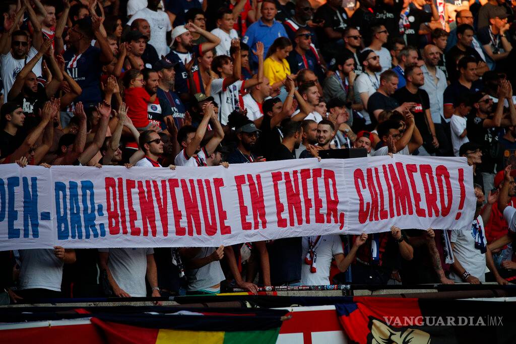 $!Los fanáticos del PSG ya no quieren a Neymar...les contesta con un golazo de chilena