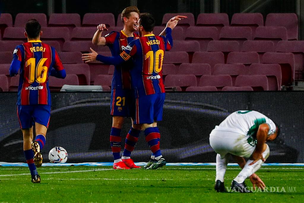 $!Barcelona aprieta La Liga con victoria frente al Elche