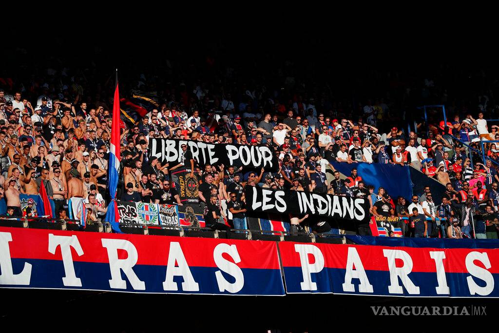 $!Los fanáticos del PSG ya no quieren a Neymar...les contesta con un golazo de chilena