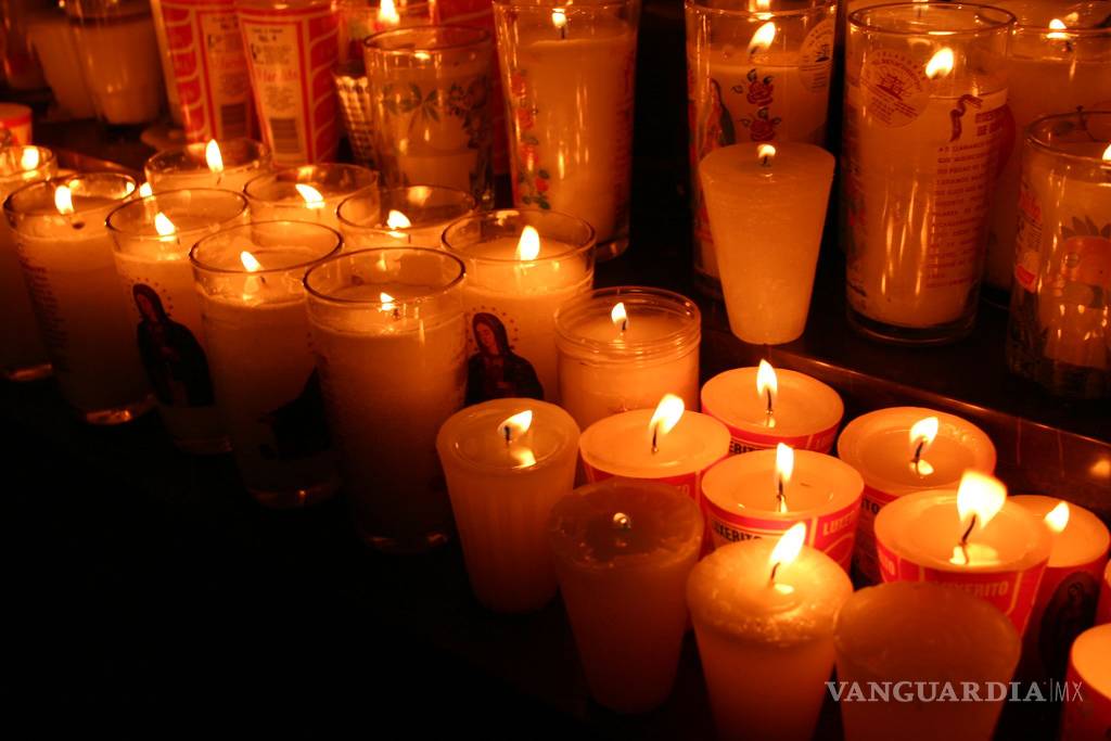 $!La guía máxima para poner un altar de muertos (y no morir en el intento)