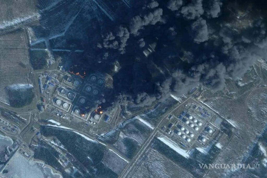$!Ucrania ataca un puerto ruso clave de carga de petróleo y 3 petroleros de la flota clandestina