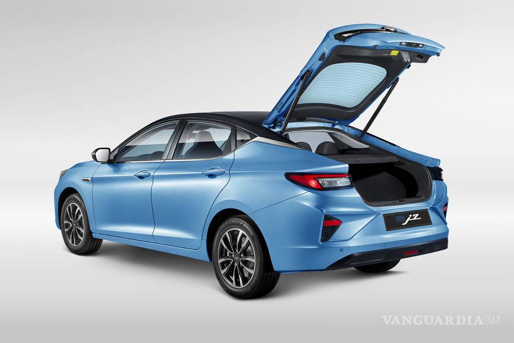 $!JAC traerá otro auto eléctrico a México, el E J7