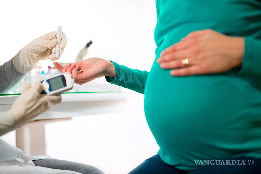 $!Mujeres embarazadas con diabetes deben vacunarse contra influenza, pues su riesgo es mayor que sanas