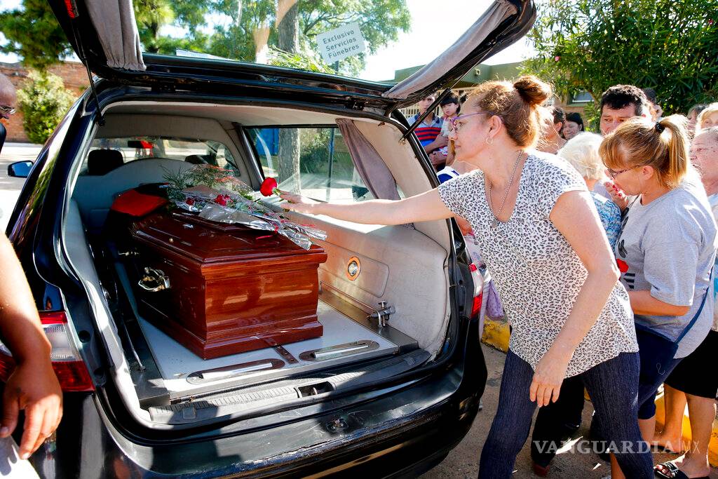 $!El pueblo de Sala da un ejemplo de unión