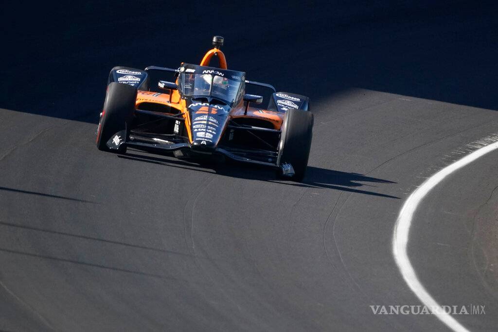 $!Pato O'Ward 'vuela' en los entrenamientos de las 500 millas de Indianápolis