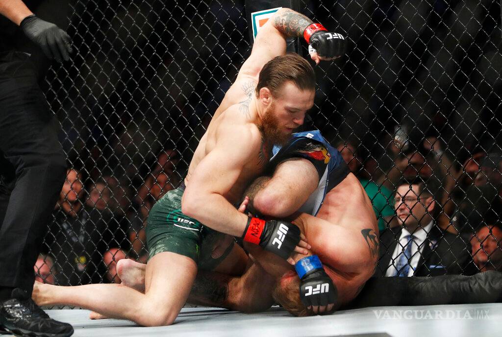 $!Conor McGregor regresa imponente a la UFC y noquea a Donald Cerrone en 40 segundos