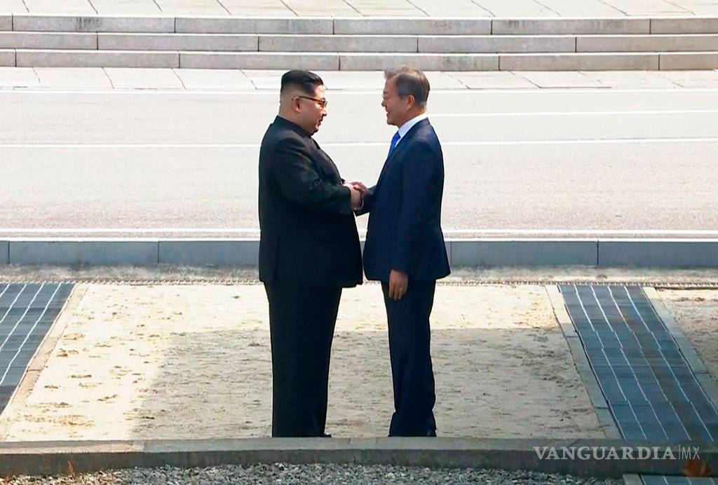 $!Histórico: Kim Jong-un cruza la frontera para cumbre de las dos Coreas