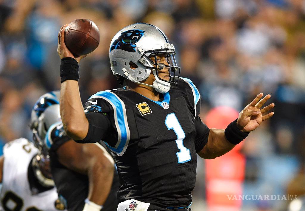$!Cam Newton fuera el resto de la temporada