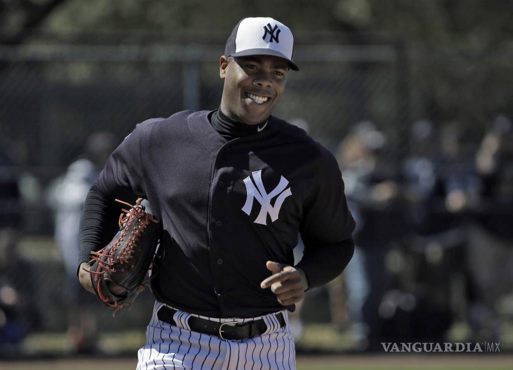 $!Impresiona Aroldis Chapman en la primera práctica con Yanquis