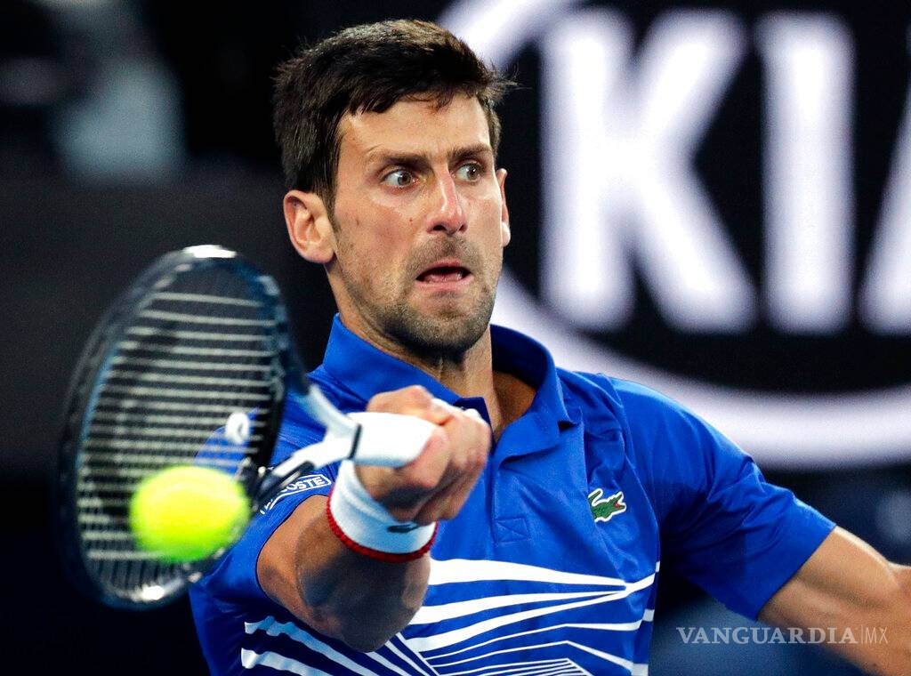 $!Nishikori abandona y Djokovic es semifinalista en Australia