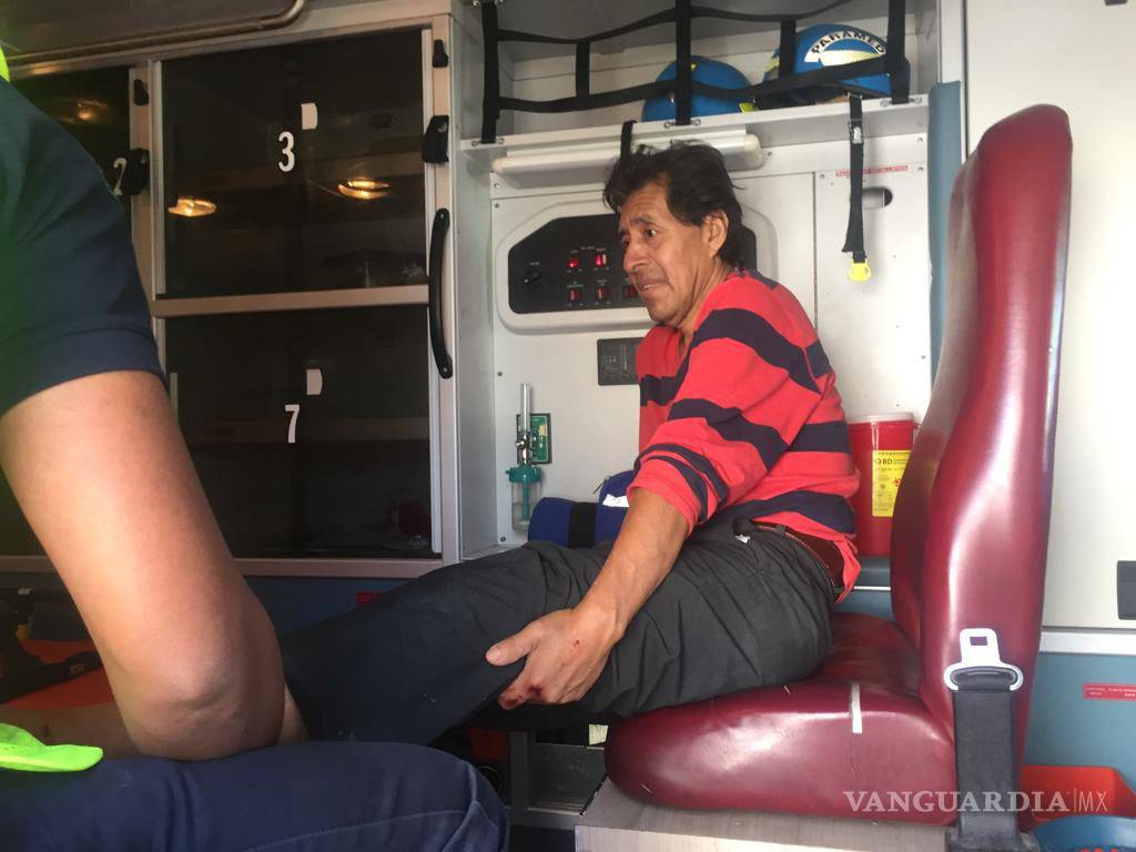 $!¡Cuando los animales atacan!: serpiente de cascabel muerde a hombre; perro agrede a otro más en Saltillo