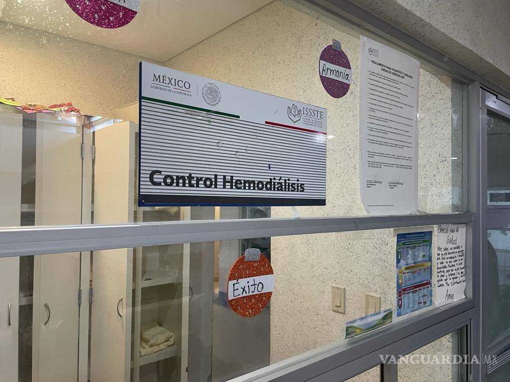 $!La falta de agua provocó que se tuvieron retrasos en la atención por parte del ISSSTE.