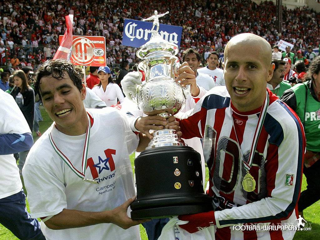 $!Oficial: Bravo se va de las Chivas