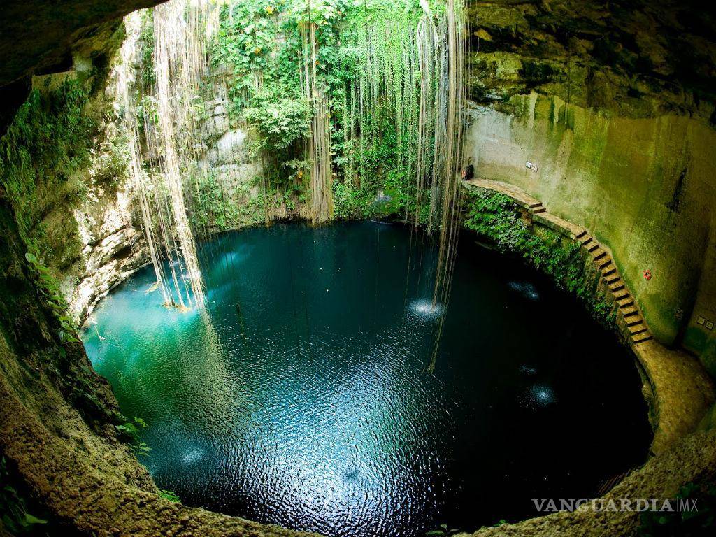 La lucha en México por preservar los ‘portales al inframundo’: cenotes