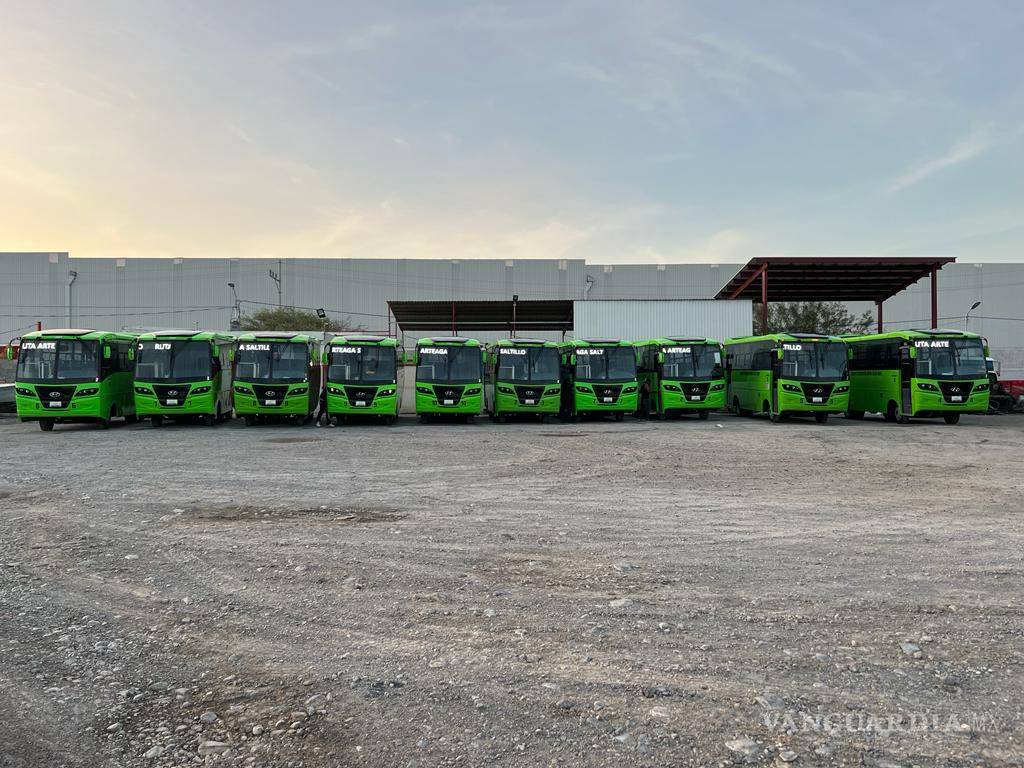 $!La ruta Arteaga expone que son los únicos cuyos operadores cuentan con IMSS y todas las prestaciones de ley; tienen unidades último modelo, que cuentan con motores EURO V Ecológicos.