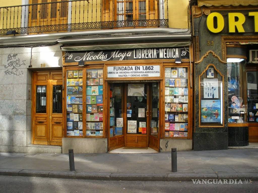 $!La librería Nicolás Moya, la más antigua de Madrid cierra sus puertas