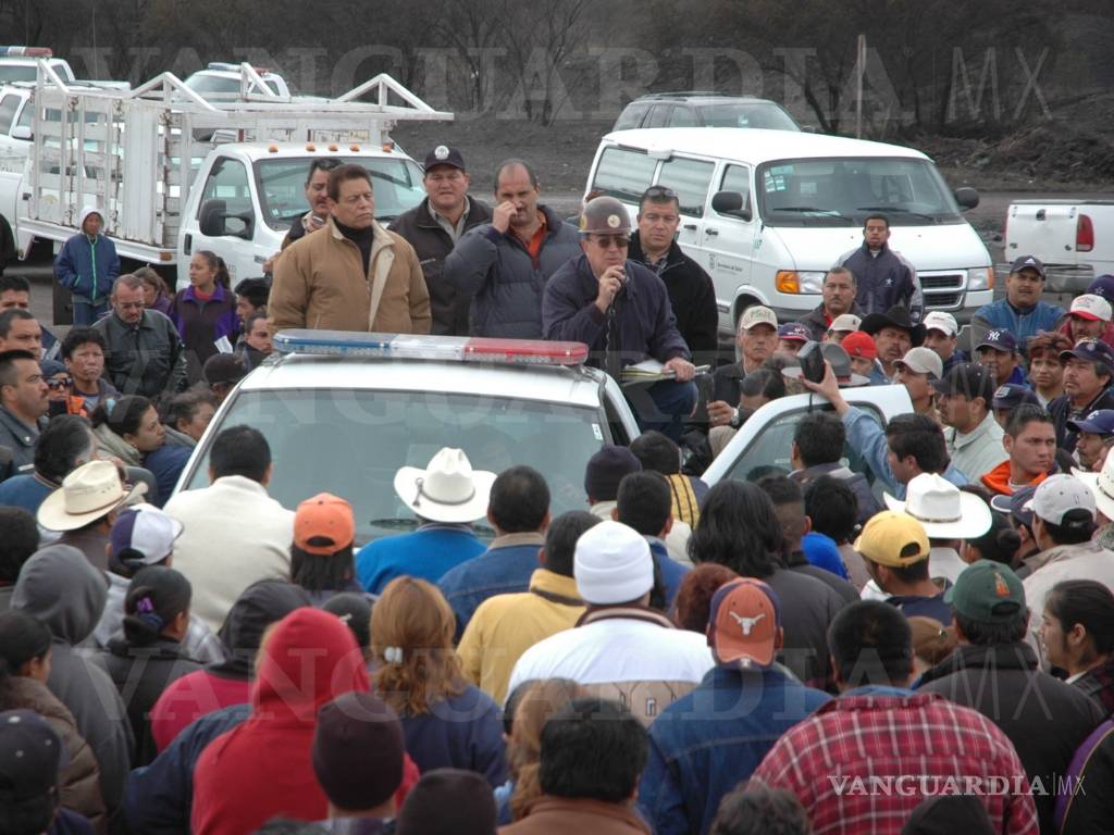 $!Pasta de Conchos: AMLO la quiere abrir... pero así se vivió el momento en febrero de 2006 (Fotos)