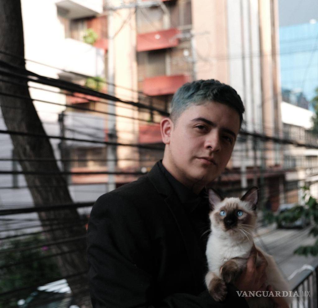 $!El libro se inspiró en una historia sobre un robot explorador en marte.