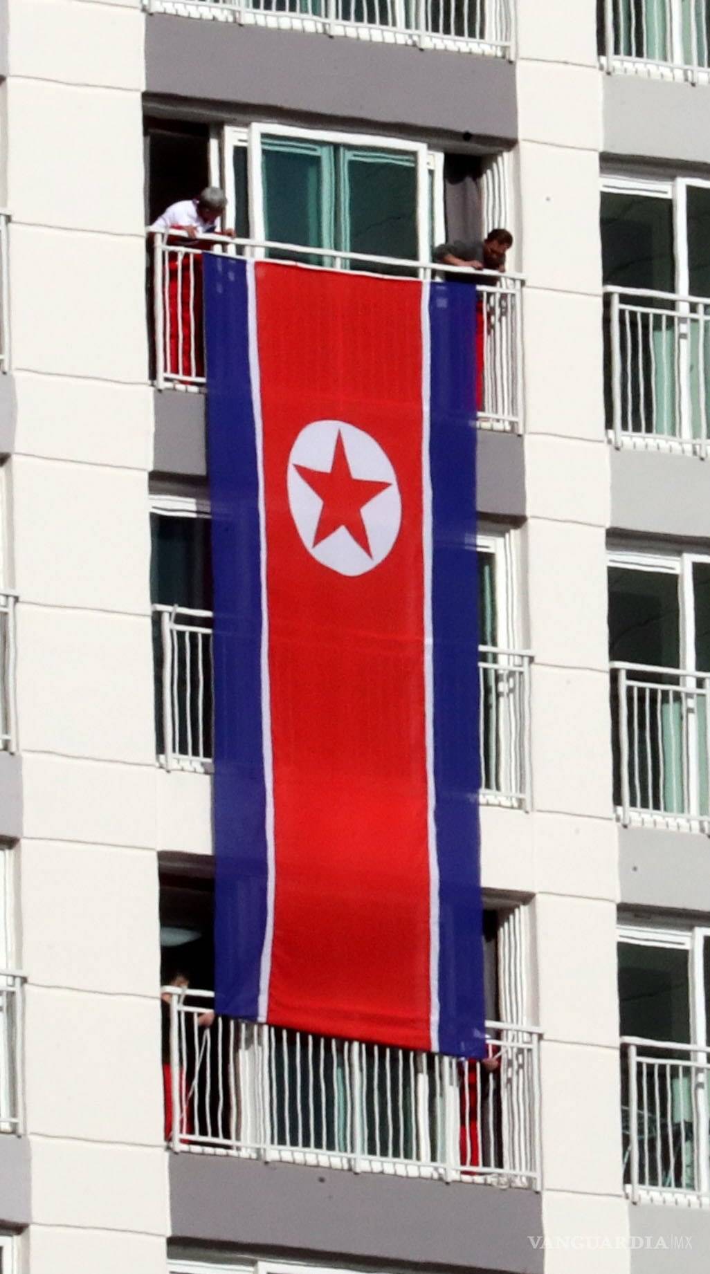 $!Atletas norcoreanos pasan su primera noche en Pyeongchang