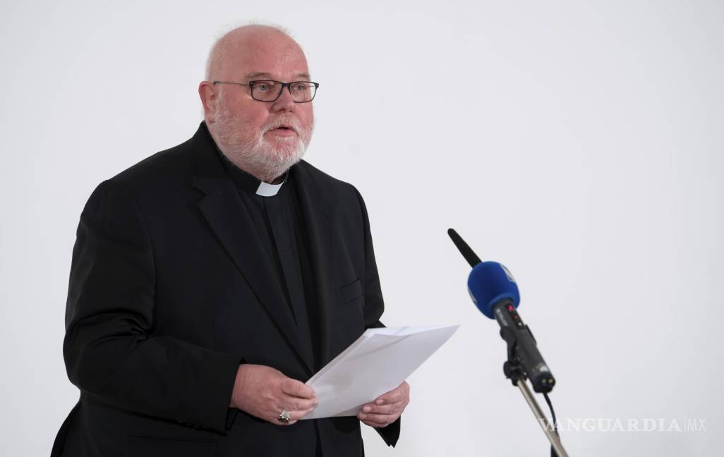 $!El cardenal Reinhard Marx después de la presentación de un informesobre casos de abuso sexual en Munich. AP/Sven Hoppe/dpa