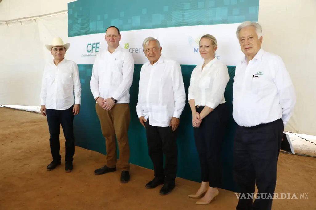 $!El presidente Andrés Manuel López Obrador acompañado por el gobernador Alfonso Durazo fue testigo de este acuerdo