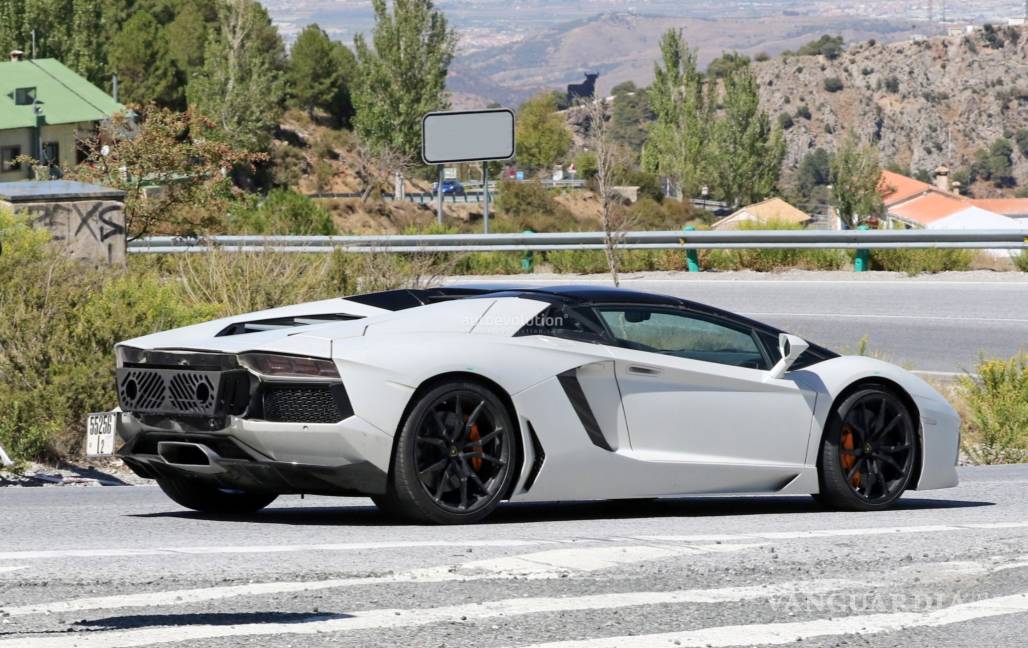 $!Lamborghini Aventador Performante, nuevo 'monstruo' italiano de la velocidad