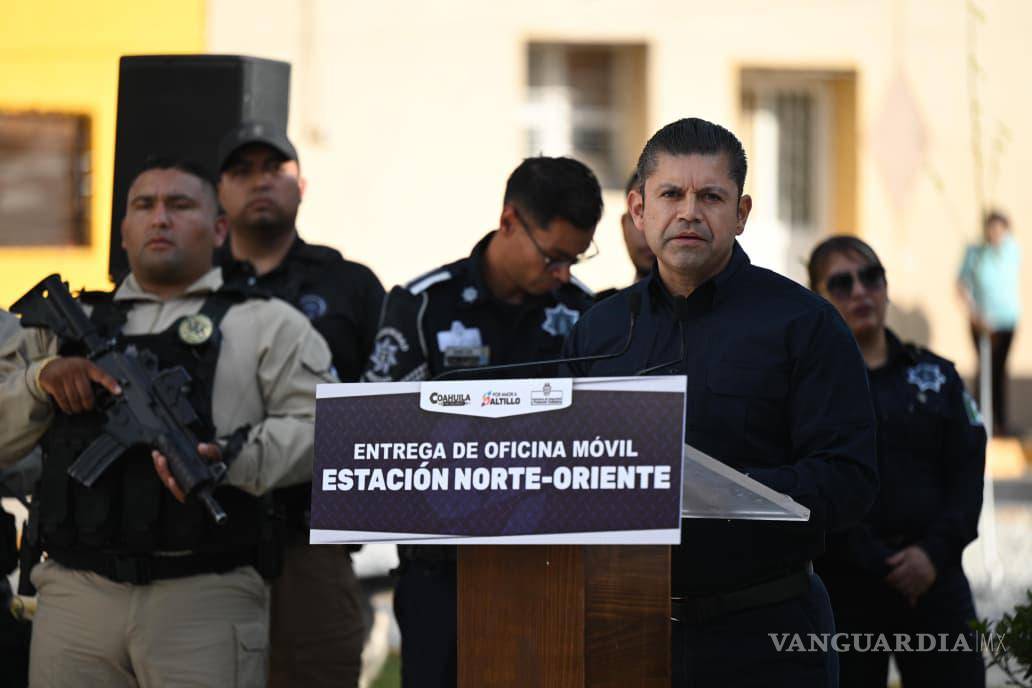 $!El comisionado de Seguridad y Protección Ciudadana, Miguel Ángel Garza Félix, señaló que la oficina móvil fortalecerá la prevención y atención directa a las familias del sector.