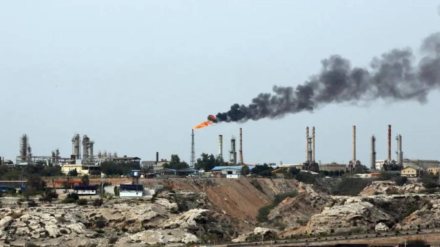 Imagen de archivo de la isla de Karg. Donald Trump amenazó con desplegar tropas terrestres para apoderarse de la infraestructura petrolera.