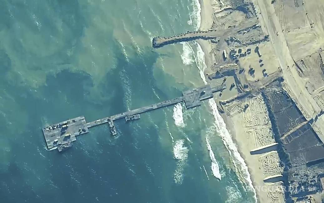 $!Imagen aérea facilitada por el Comando Central de Estados Unidos donde se muestra la instalación del muelle Trident.