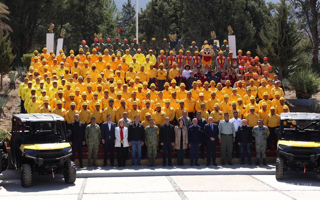 $!Con la participación de 103 brigadistas, el Gobierno de Coahuila puso en marcha la estrategia de prevención y combate a incendios forestales para 2025, reforzando su capacidad operativa con equipo terrestre y aéreo.