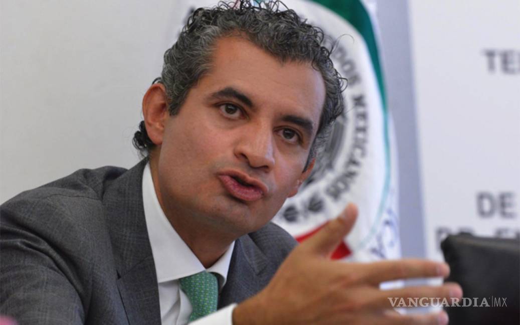 $!Ulises Ruiz pide detener registro para presidencia del PRI