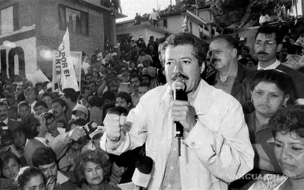 AMLO pide reabrir caso Colosio