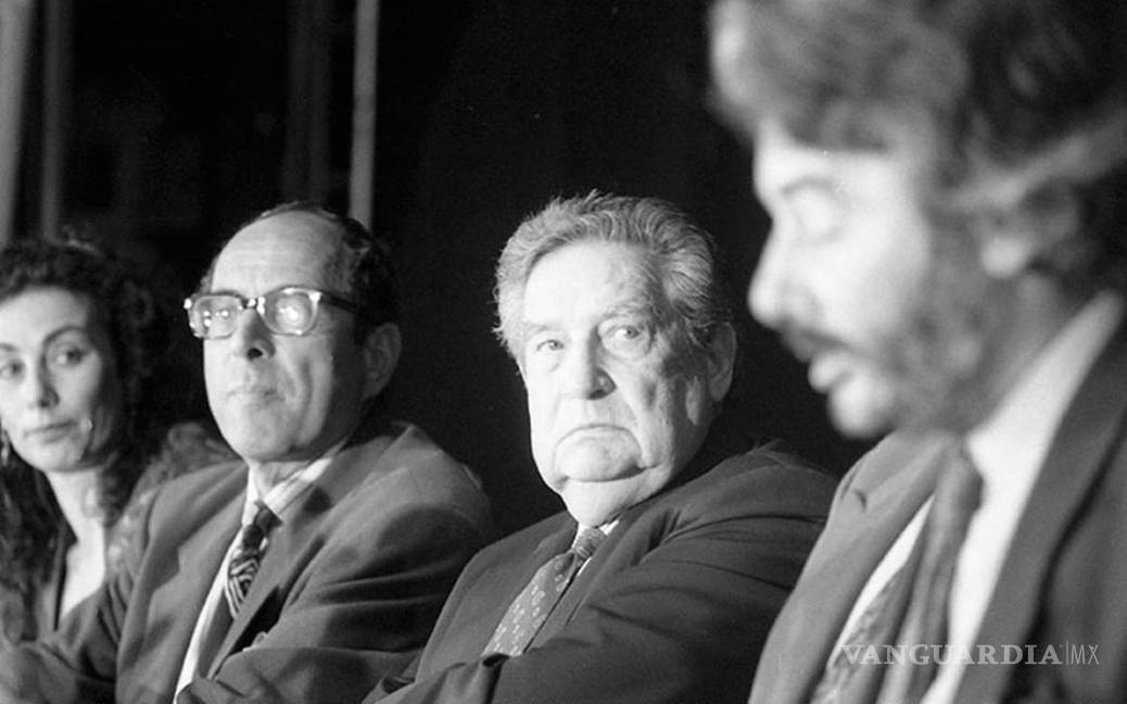 $!A Octavio Paz se le acaba el tiempo en el Fondo de Cultura Económica